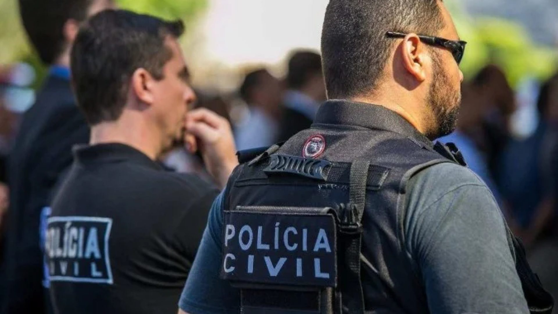 Policiais civis encontraram, em um pendrive, vídeo produzido pelo próprio investigado que mostrava ele abusando de uma criança  -  (crédito: Divulgação/Governo de São Paulo)