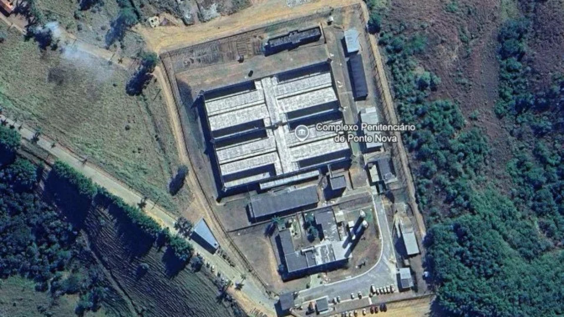 Penitenciária de Ponte Nova (MG), vista do alto -  (crédito: Google Earth)