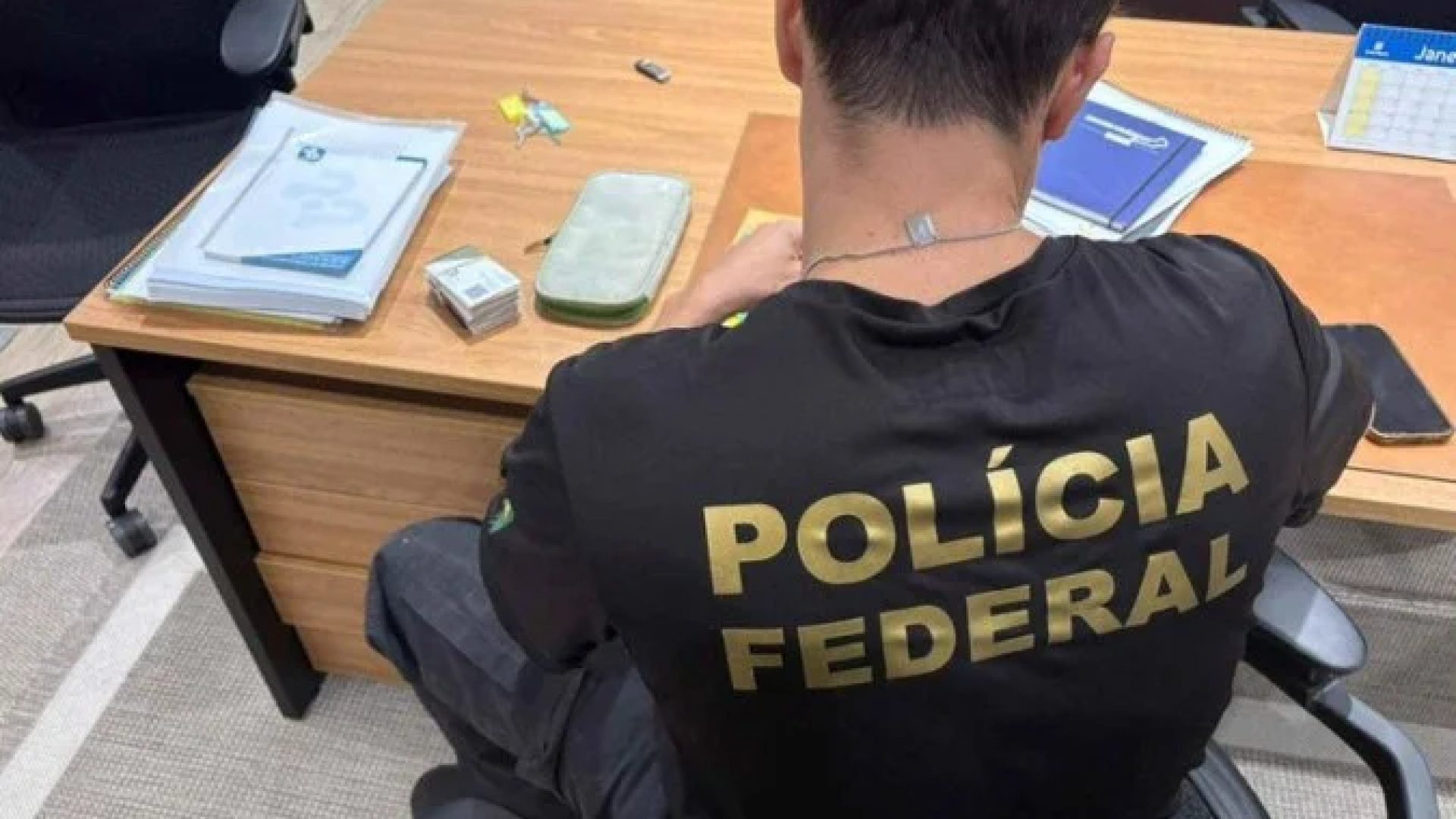 A operação foi autorizada pela Justiça e tem como objetivo desarticular o grupo suspeito de negociar vantagens indevidas  -  (crédito: Divulgação/Polícia Federal)