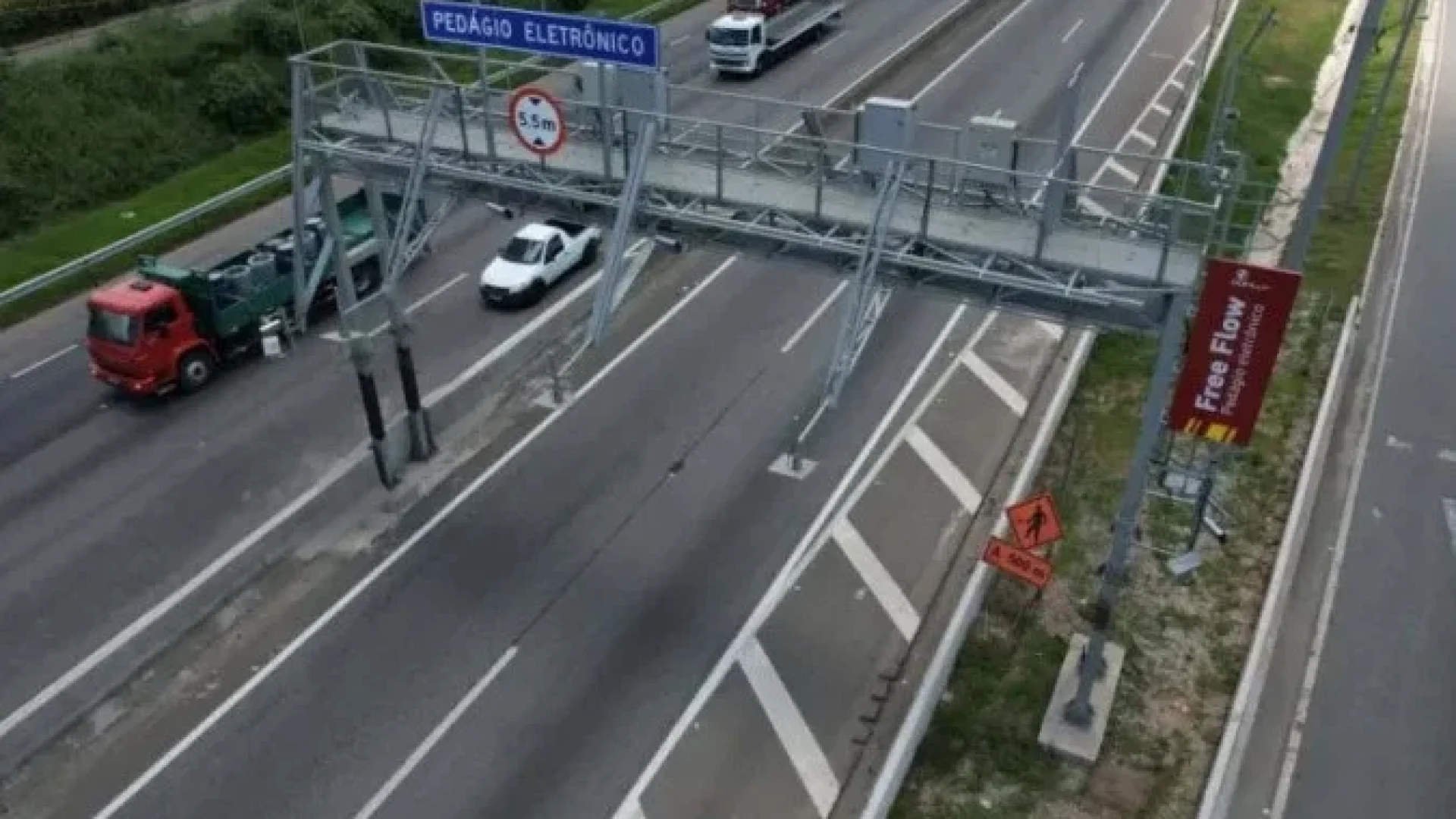 Suspensão de multas no pedágio eletrônico alcança milhões de motoristas -  (crédito: Divulgação/CCR RioSP)