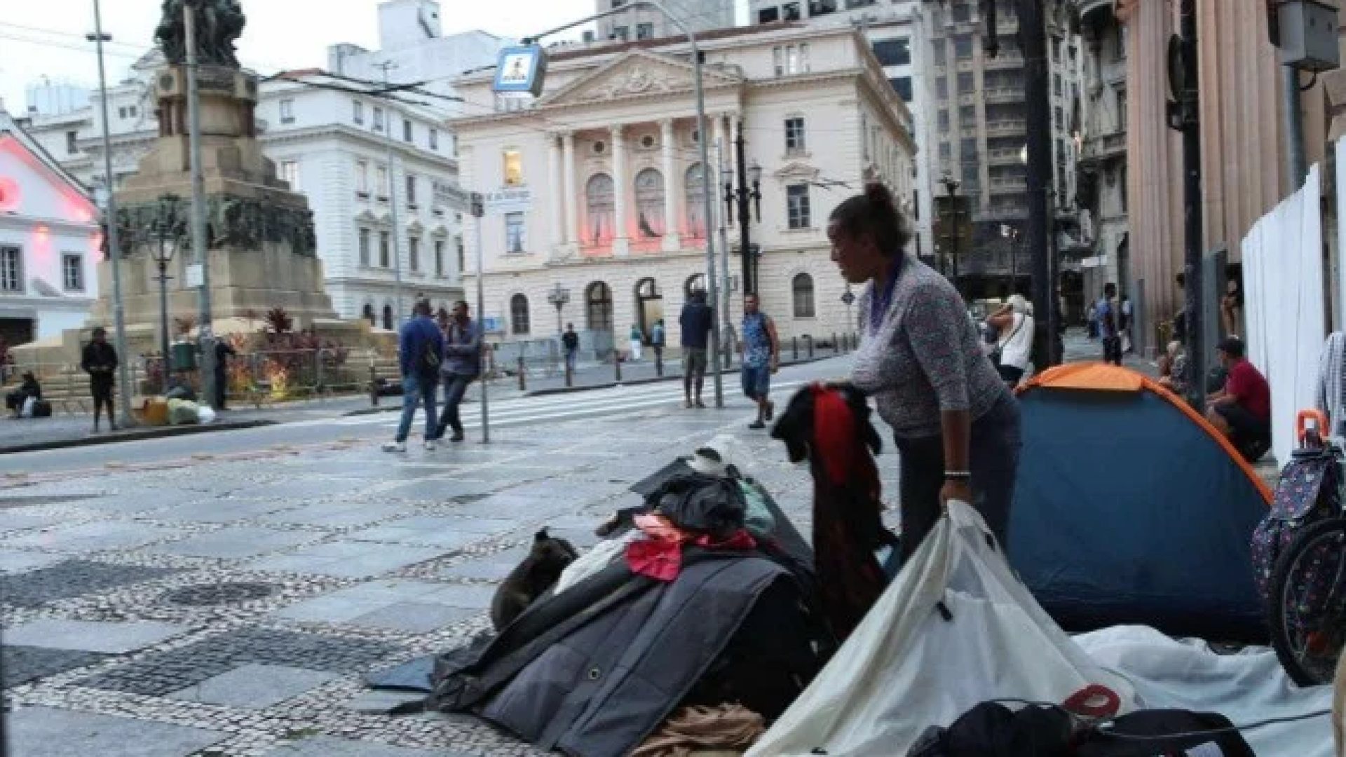 O estado de São Paulo lidera o ranking com 148 mil pessoas em situação de rua. Somente na capital, são 99,4 mil -  (crédito: Estadão conteúdo)