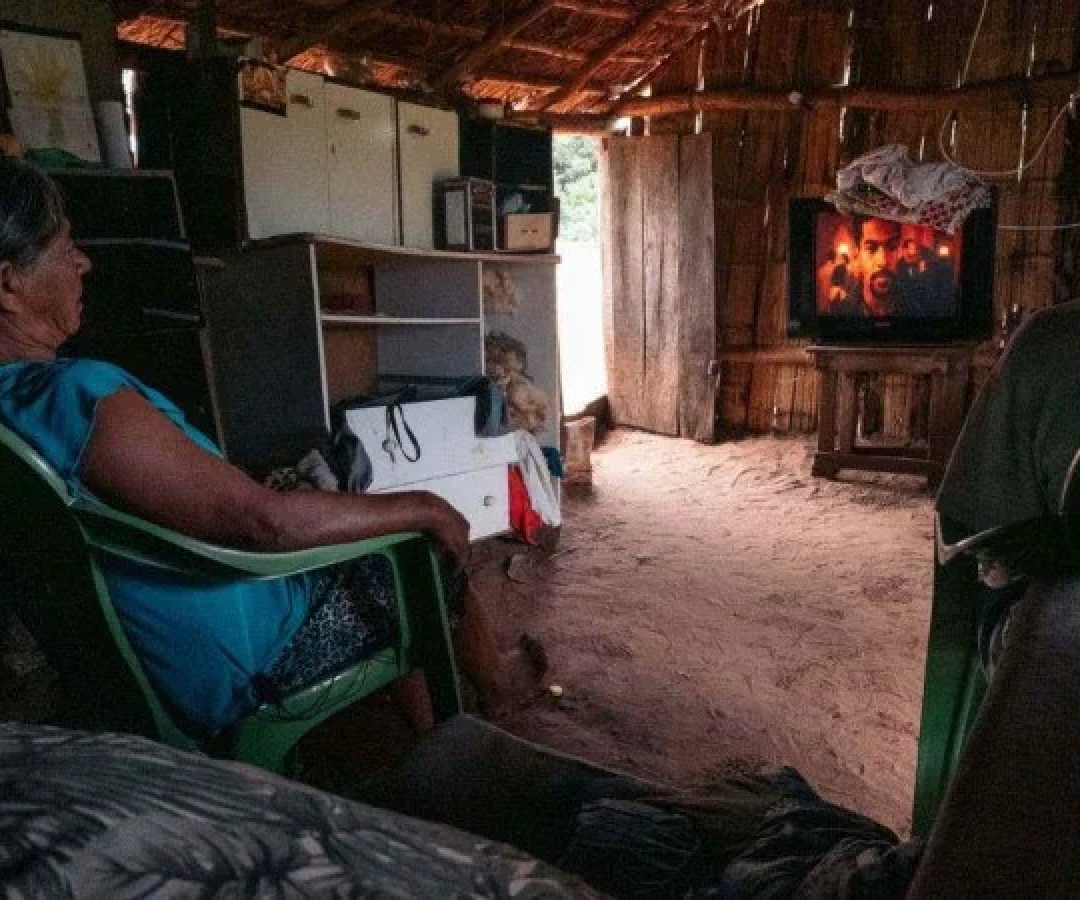 Povos originários de Minas Gerais receberão TV digital com tradução de materiais informativos em línguas nativas até junho -  (crédito: EAF/Divulgação)