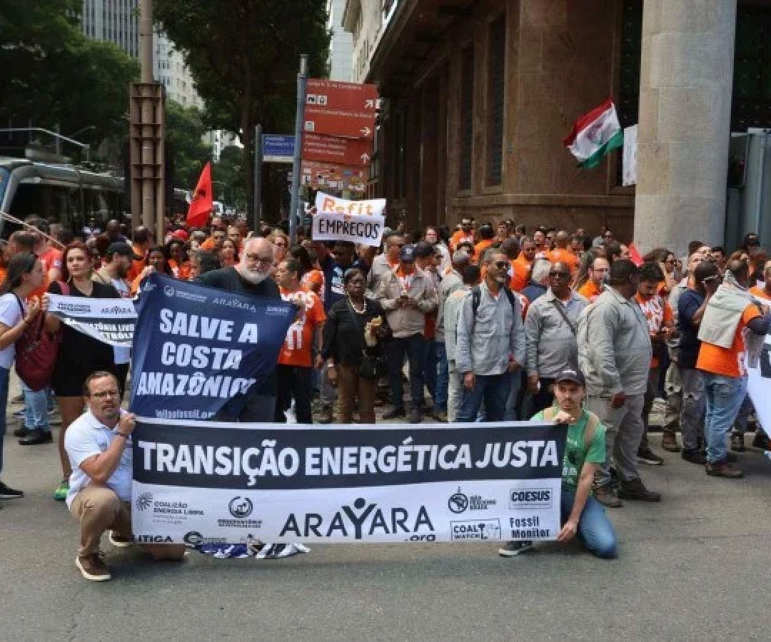 Manifestação organizada pelo Instituto Internacional Arayara, pela Federação Nacional dos Petroleiros (FNP), e por sindicatos como o Sindipetro Rio de Janeiro, Sindipetro Amazonas, Sindipetro Sergipe/Alagoas e Sindipetro Litoral Paulista -  (crédito: Marcelo Martins)