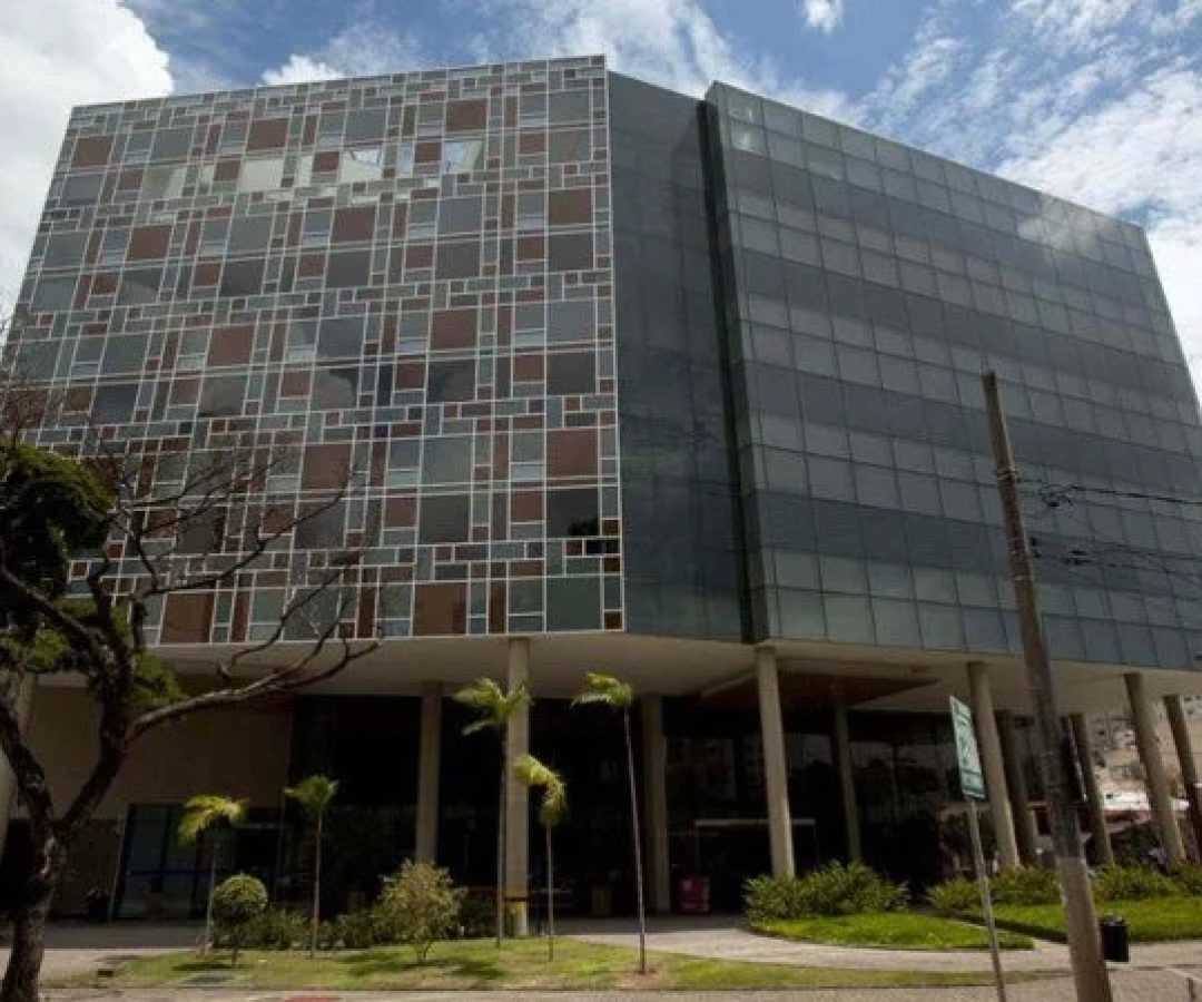 De acordo com informações preliminares, o incêndio começou em um ar-condicionado portátil -  (crédito: Divulgação/Hospital Albert Einsten)