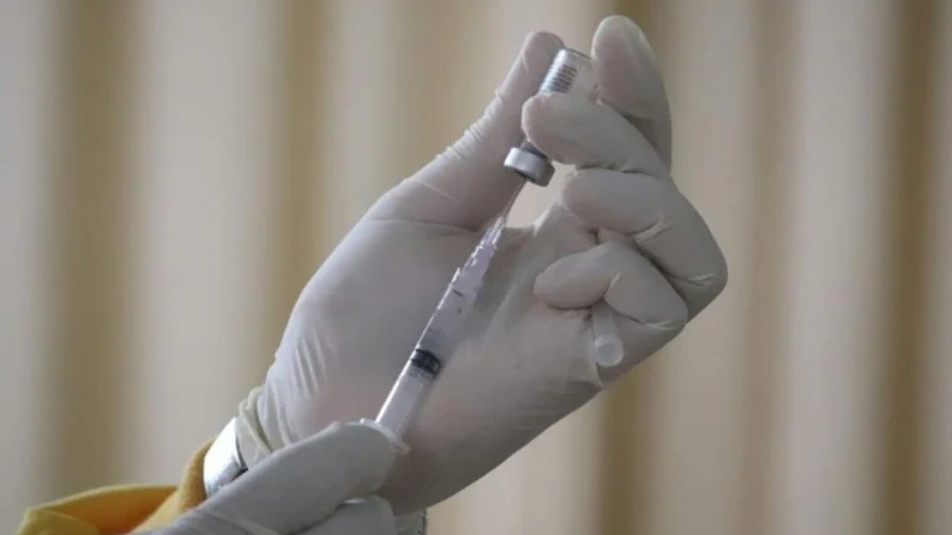 A vacina recombinante adjuvada para prevenção do herpes-zóster é voltada para idosos com 80 anos ou mais e pessoas imunocomprometidas -  (crédito: Reprodução/Unsplash/Mufidmajnun)