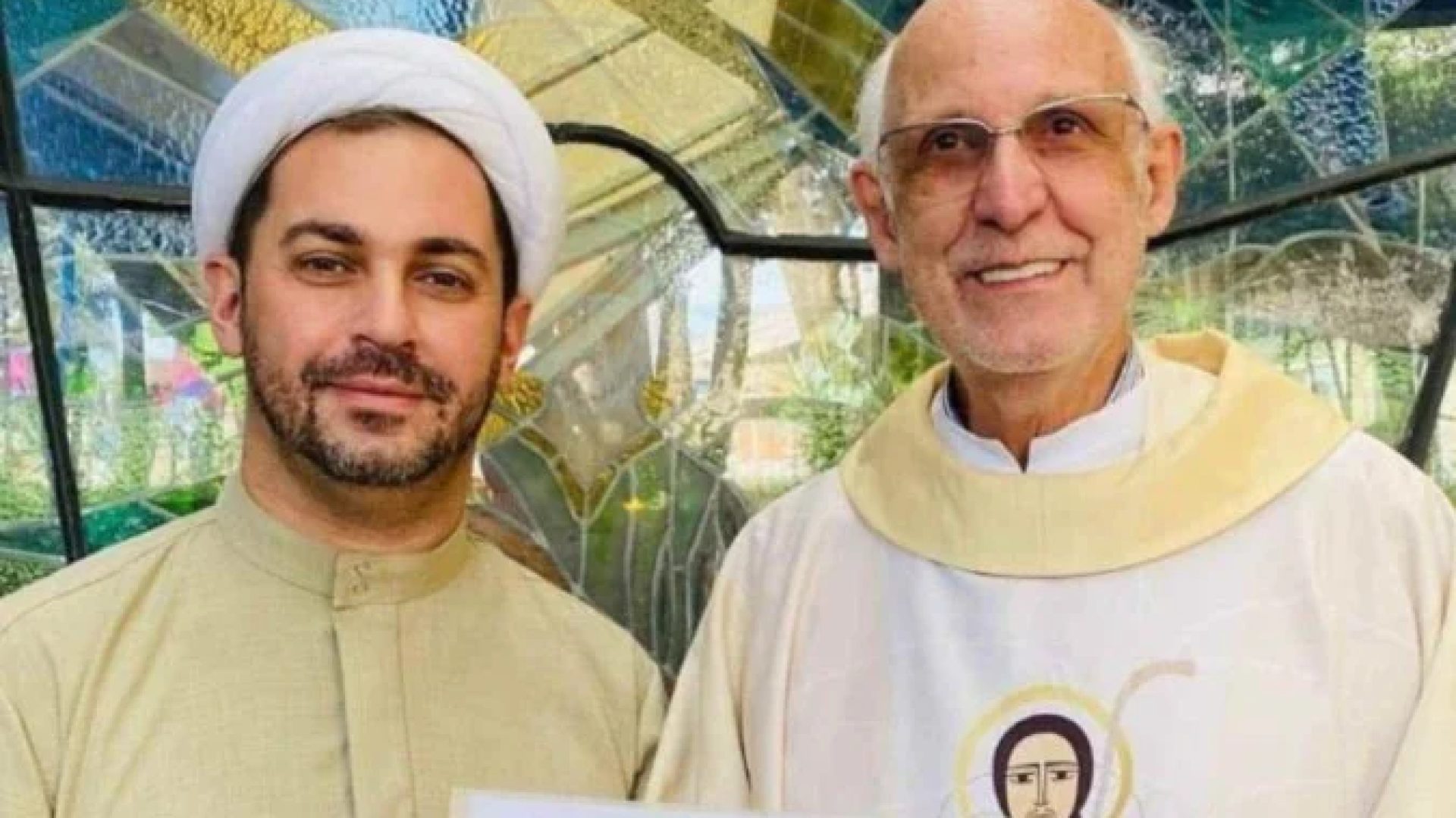 Sheik muçulmano Rodrigo Jalloul e o padre Júlio Lancelotti -  (crédito: Redes sociais / reprodução)