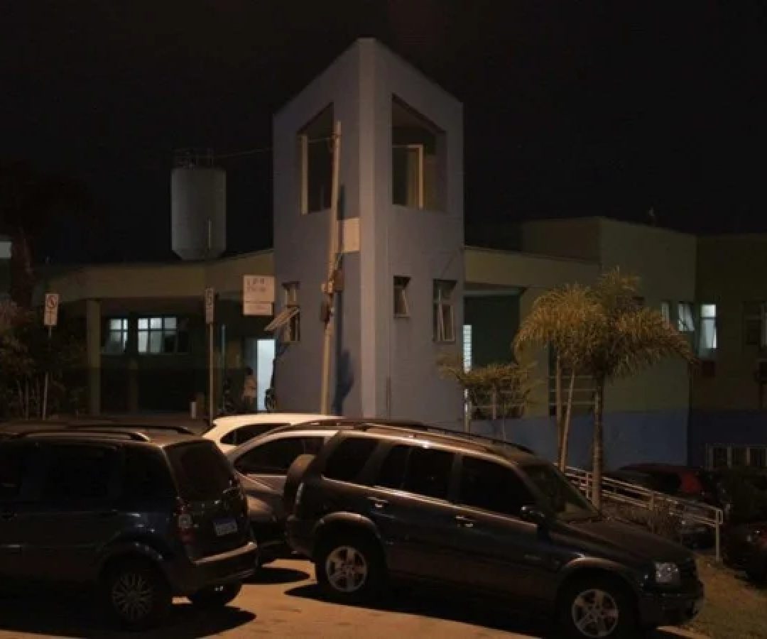 UPA Acrízio Menezes em Justinópolis onde Alan de 23 anos foi socorrido, mas morreu com várias facadas desferidas por dívida de R$ 250 com agiota -  (crédito: Reprodução Google Streetview)