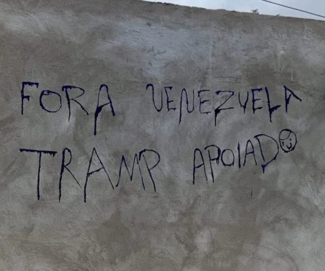 Venezuelanos no DF são alvos de pichações xenofóbicas