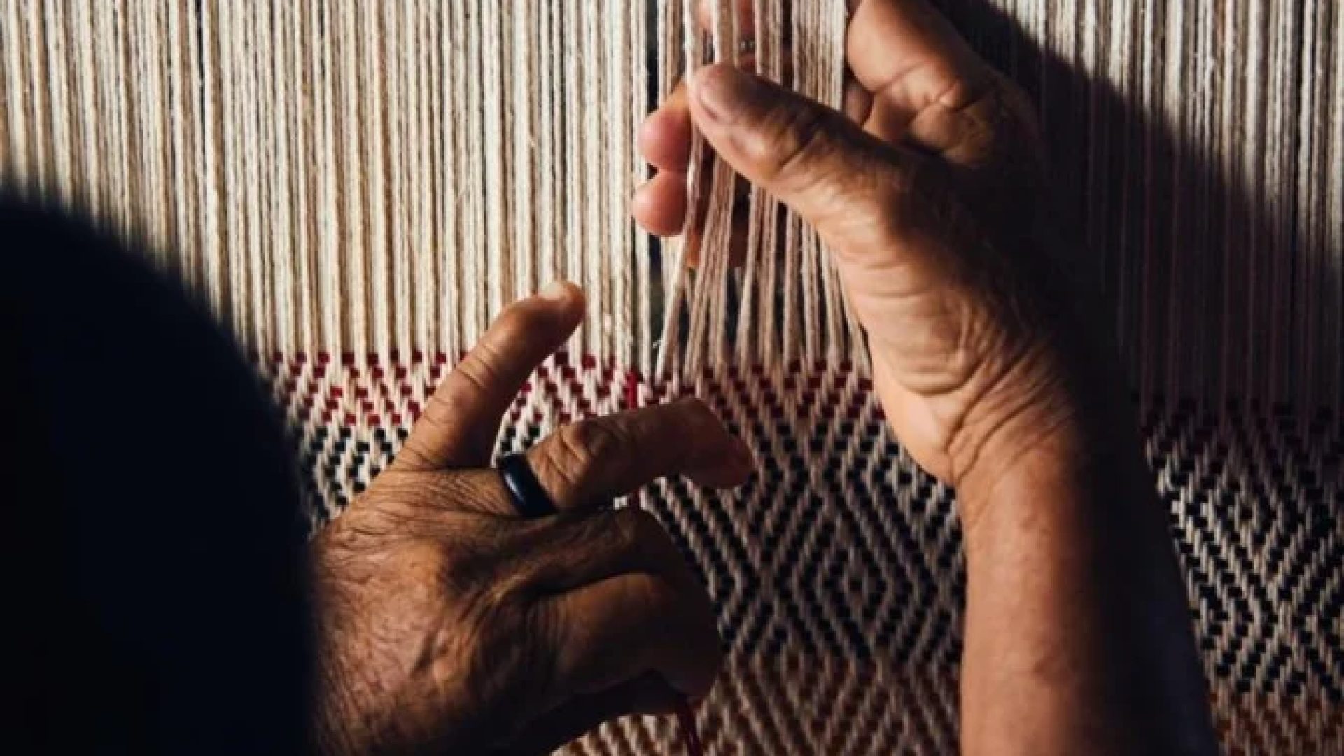 De volta ao território tradicional, os Panará desenvolveram sofisticado artesanato  -  (crédito: Loiro Cunha/Divulgação)