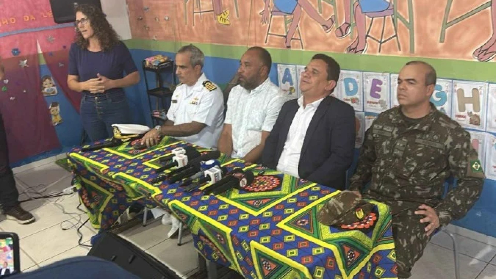 Em coletiva de imprensa, o chefe da pasta informou que a operação chegou com reforço máximo das forças de segurança e de salvamento -  (crédito: Prefeitura de Bacabal/ Divulgação)