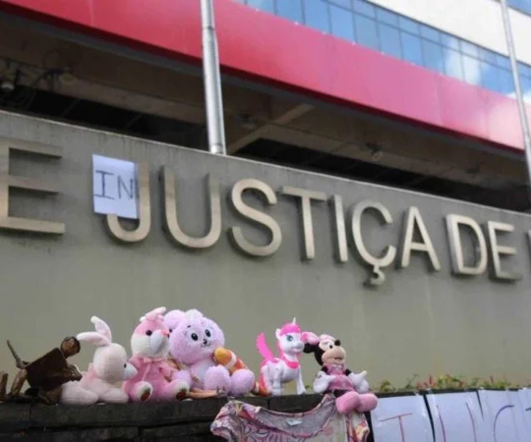 Protestos ocorreram em frente ao Tribunal de Justiça de Minas Gerais (TJMG) e caso ganhou repercussão nacional  -  (crédito: Gladyston Rodrigues/EM/D.A.Press)