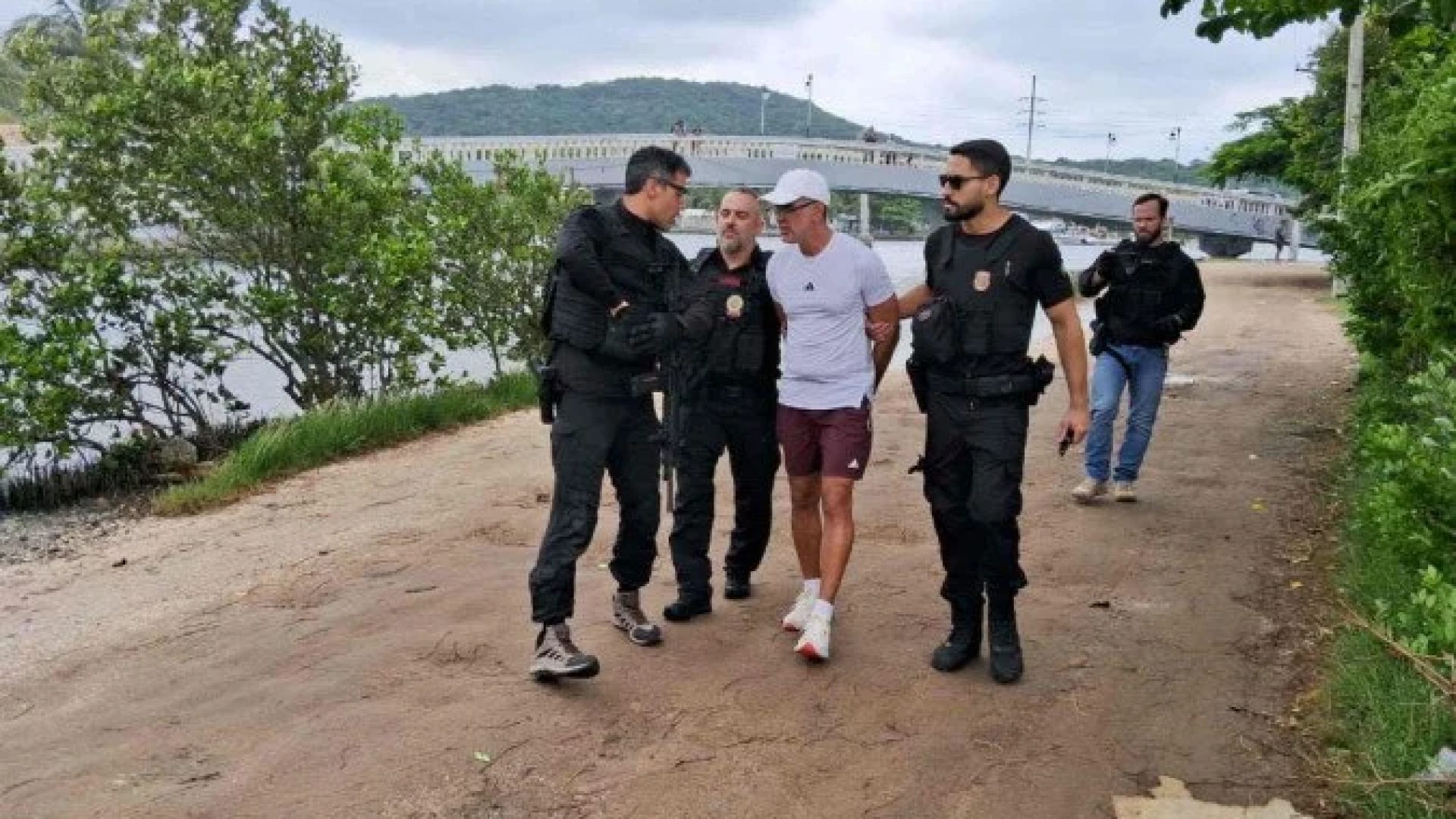 Opera&ccedil;&atilde;o prende Adilson Oliveira Coutinho Filho, conhecido como Adilsinho, um dos bicheiros mais procurados do Rio  -  (crédito: Divulgação/PCERJ)