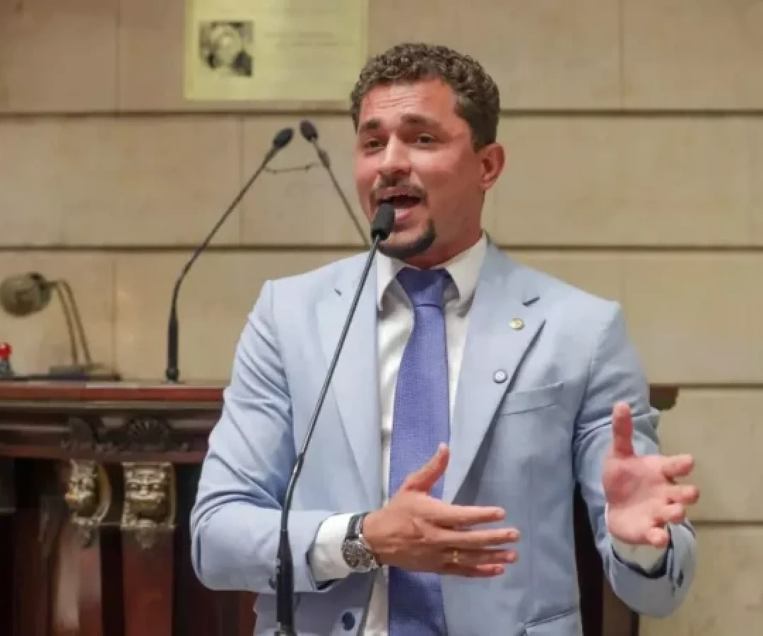 Salvino Oliveira Barbosa (PSD) teria negociado diretamente com o traficante