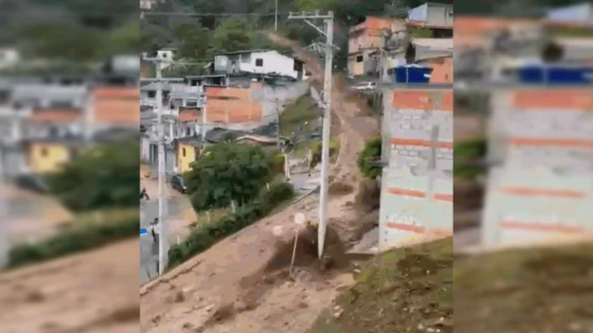 Reservatório da Sabesp rompe e deixa sete feridos e um morto -  (crédito: Reprodução/X)