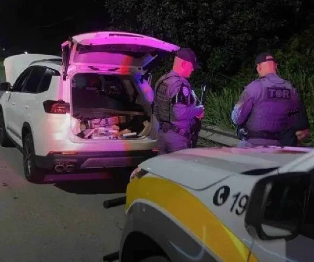 Agente foi abordado após passar pela praça de pedágio sentido São Paulo -  (crédito: Divulgação/PM)