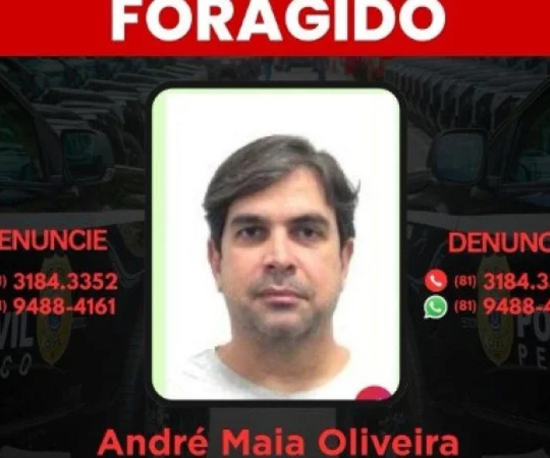 André Maia Oliveira, 47 anos, está foragido após invadir prédio da ex-companheira com galão de gasolina e disparar contra a porta da vítima -  (crédito: Reprodução/Instagram )
