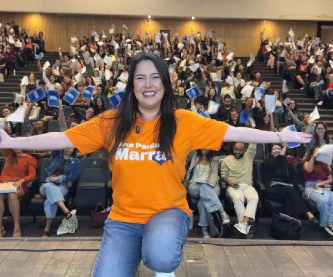 Ana Paula Marra deixou a Secretaria de Desenvolvimento Social e, agora, ministra aulas em cursinhos preparatórios para o concurso da Sedes -  (crédito: Divulgação)
