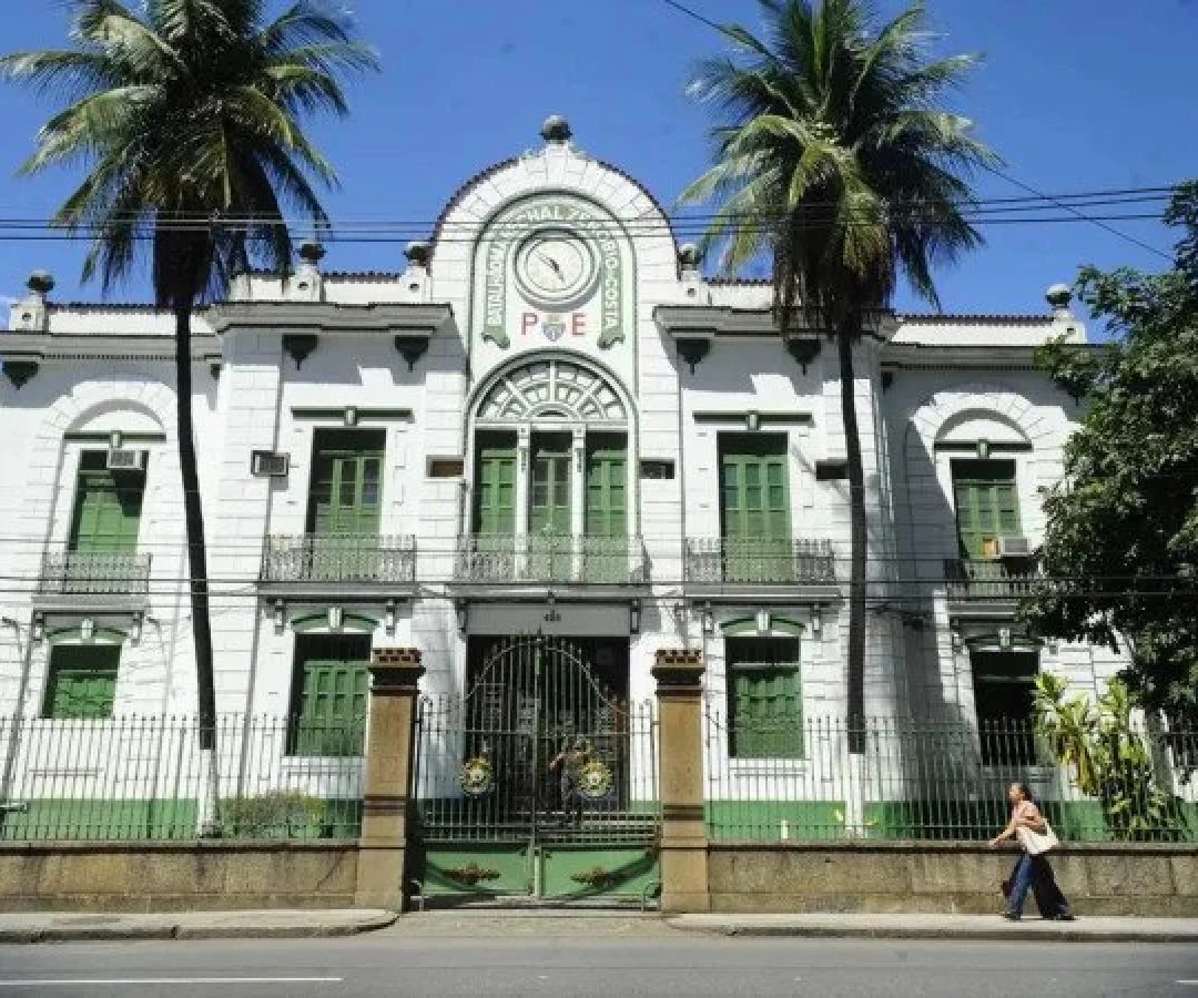 O local funcionou como um centro de repressão e tortura na ditadura militar entre os anos de 1970 e 1979. Atualmente, abriga o 1º Batalhão de Polícia do Exército (BPE) -  (crédito: Agência Brasil)