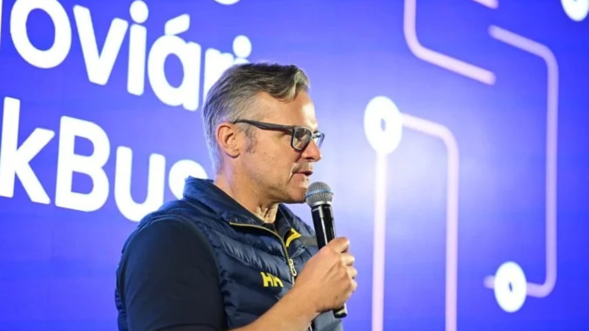 Phillip Klien, CEO da ClickBus, durante evento de lançamento da empresa, nesta quinta-feira (14/5), em São Paulo -  (crédito: Divulga&ccedil;&atilde;o / ClickBus)