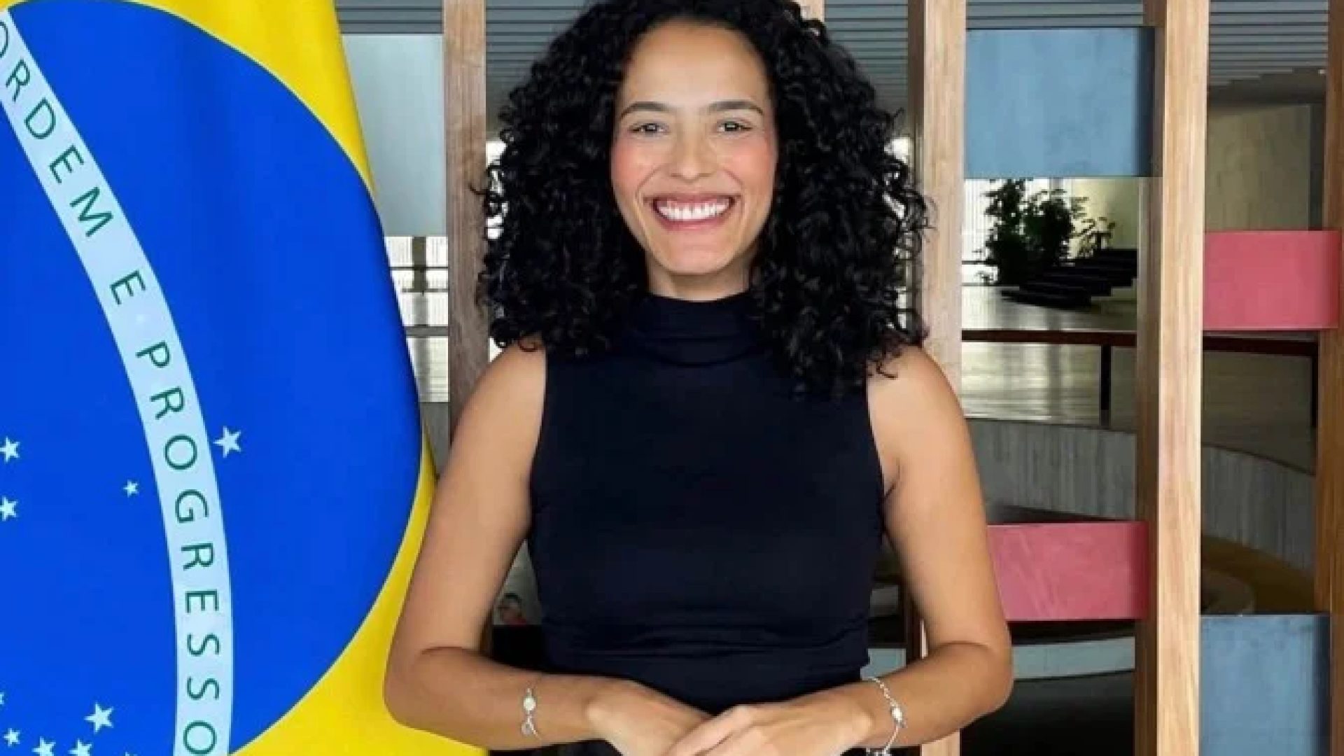 O impacto pessoal tem sido grande: Flávia se mudou de Vitória (ES) para Brasília, deixou o emprego anterior e assumiu contratos de longo prazo na capital -  (crédito: Reprodução/Instagram)