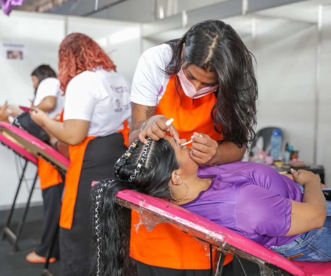 Caravana do Empreendedorismo Feminino oferece cursos gratuitos em Recanto das Emas