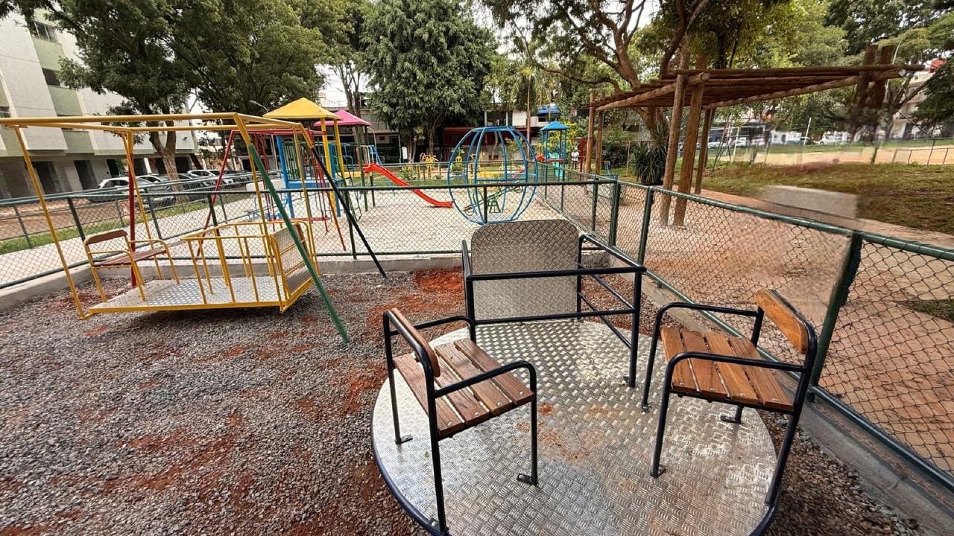 GDF inaugura parquinho acessível na 716 Norte para inclusão infantil
