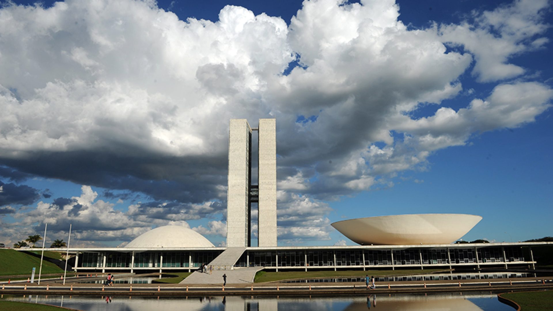 Volta ao Senado projeto que muda regras de processo tributário — Senado Notícias