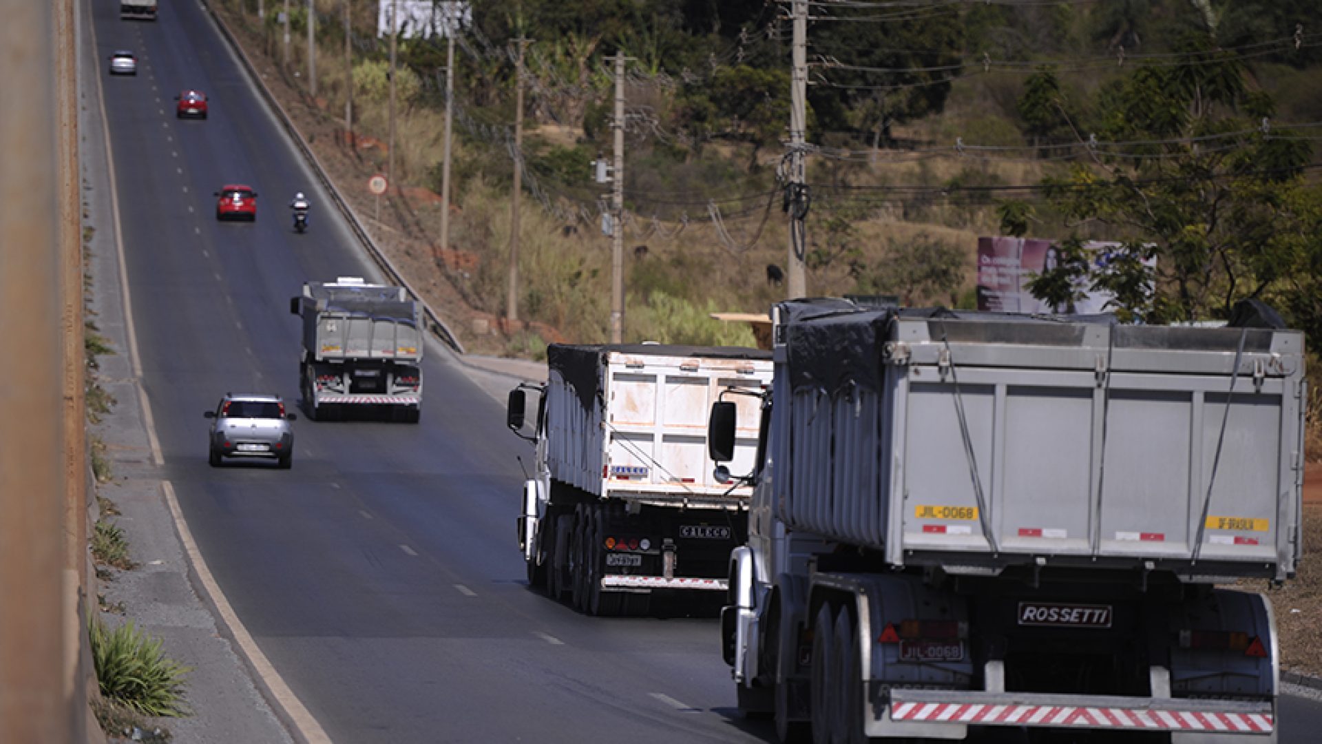 Projeto que garante aos motoristas a segurança de não serem punidos caso parem o carro no acostamento em caso de emergência está na pauta da Comissão de Constituição, Justiça e Cidadania (CCJ). O PLS 116/2014, de Alfredo Nascimento (PR-AM), recebeu parecer favorável da relatora, Lúcia Vânia (PSDB-GO).