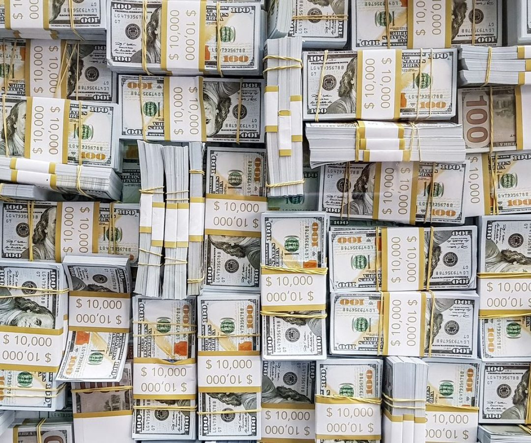 Dólar cai a R$ 5,14 com alívio no mercado externo