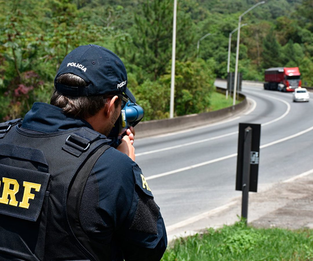 Projeto isenta comprador de veículo usado de pagar multas do antigo dono — Senado Notícias