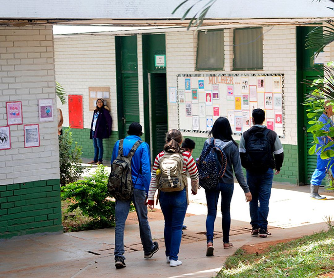 Escola deve estimular descanso e abrir espaço para neurodivergentes, prevê projeto — Senado Notícias
