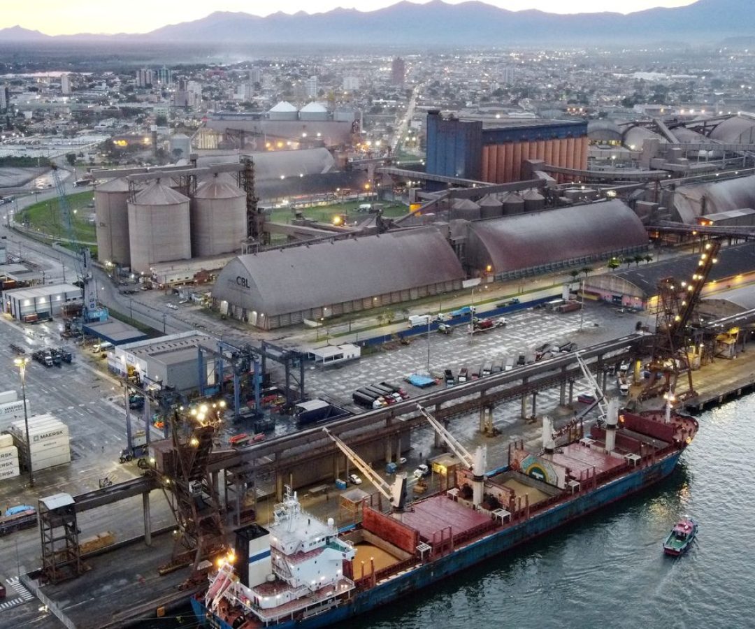 Economia brasileira cresce 2,3% em 2025, revela IBGE