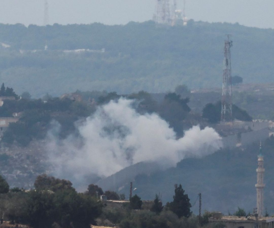 Hezbollah volta a atacar Israel após violação do cessar-fogo no Líbano