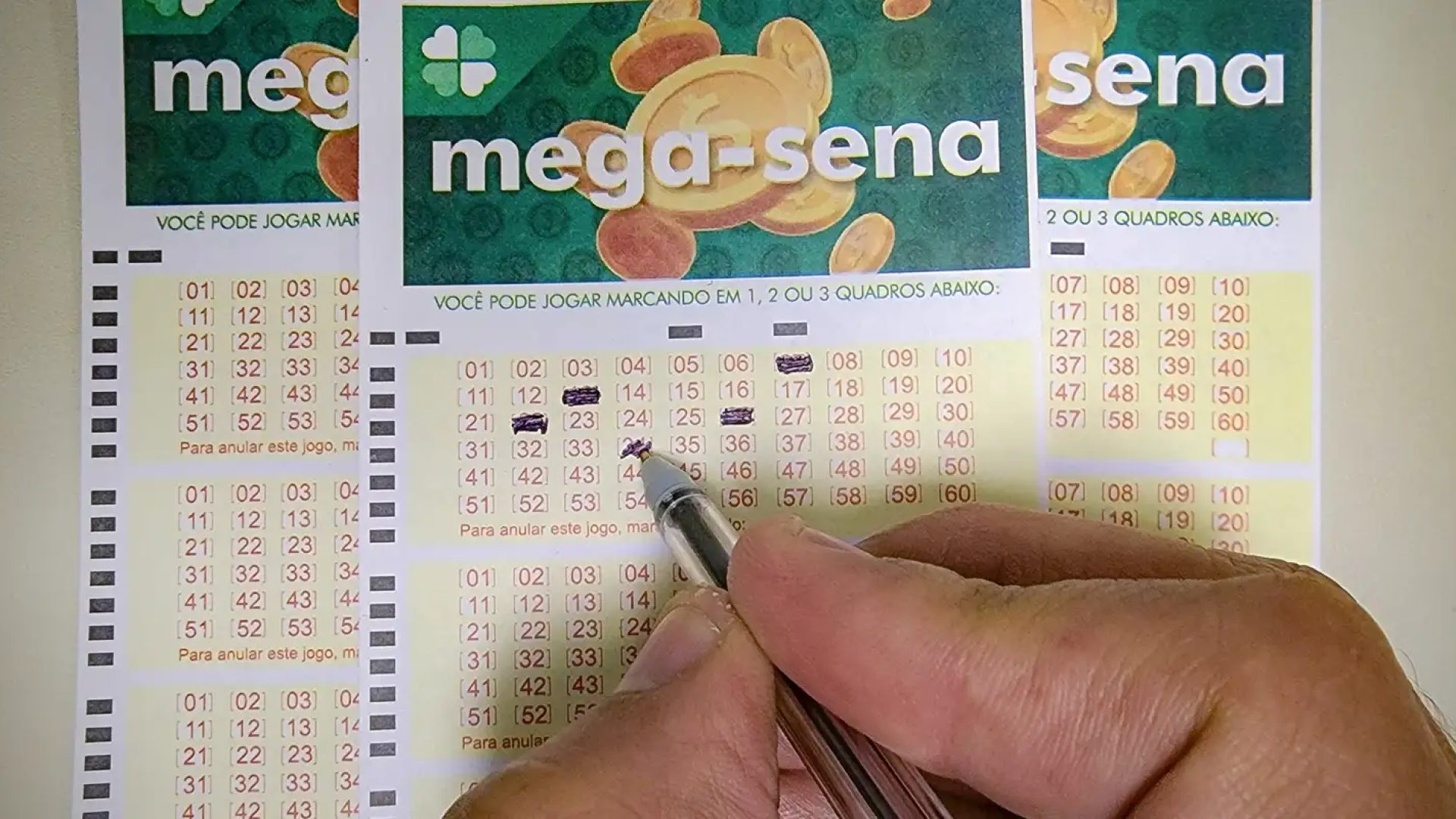 Mega-Sena acumula e próximo prêmio é estimado em R$ 42 milhões