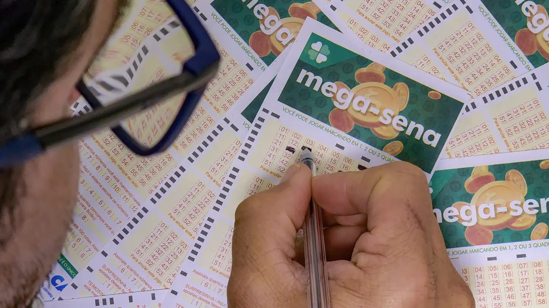 Mega-Sena sorteia nesta quinta-feira prêmio estimado em R$ 21 milhões