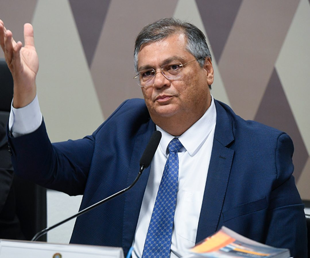 Em pronunciamento, à mesa. indicado para exercer o cargo de ministro do Supremo Tribunal Federal (STF), Flávio Dino de Castro e Costa (MSF 88/2023).
