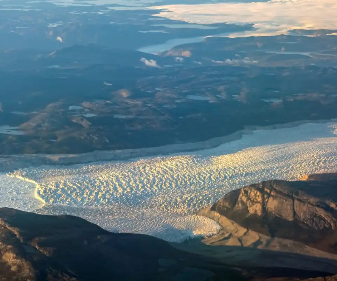 Trump quer tarifar países europeus contrários à compra da Groenlândia