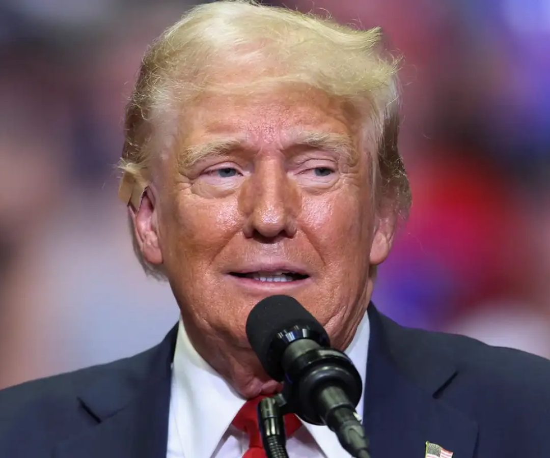 Trump diz que não viu parte racista do vídeo e recusa pedir desculpas