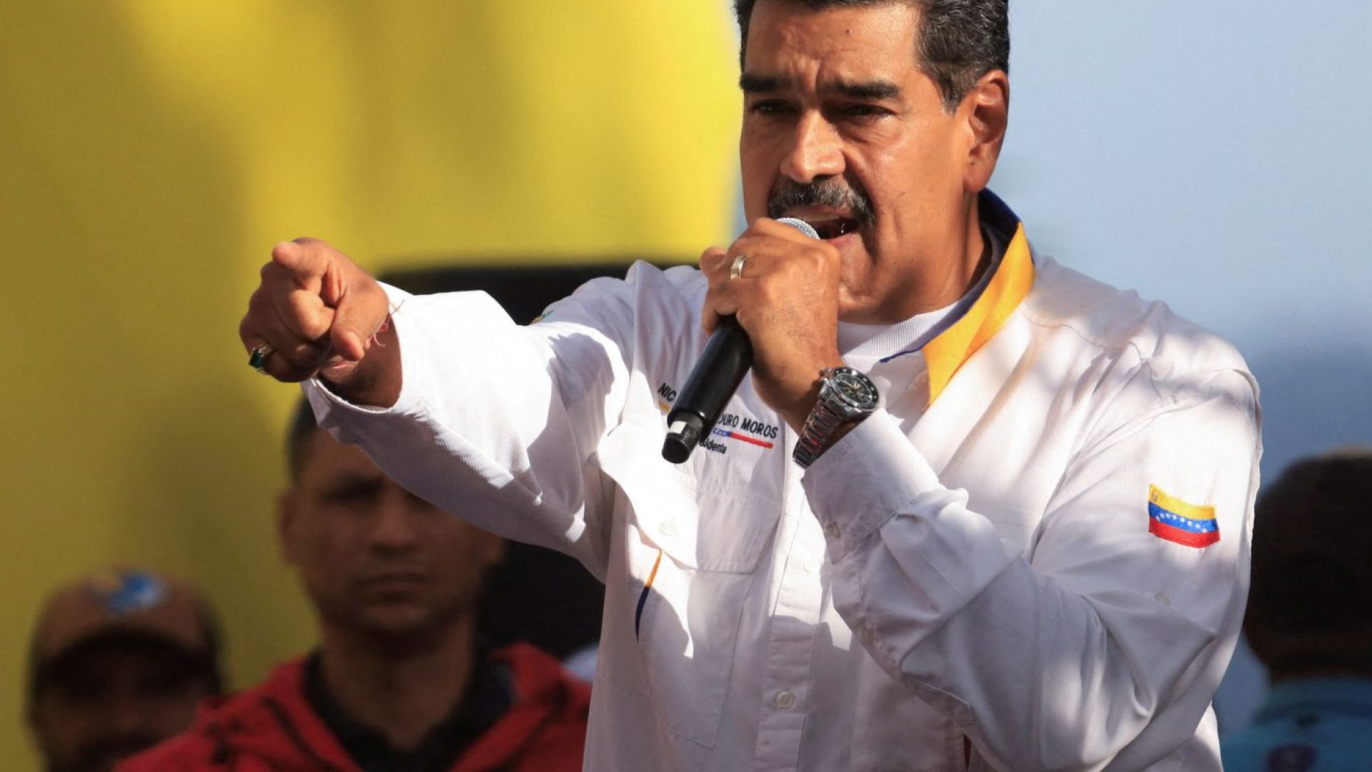Venezuela chama de pirataria e roubo a apreensão de petroleiro por EUA