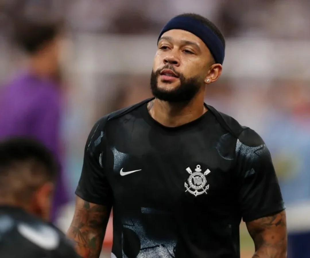 Corinthians tem dívida milionária com Memphis e pede que jogador deixe hotel de luxo