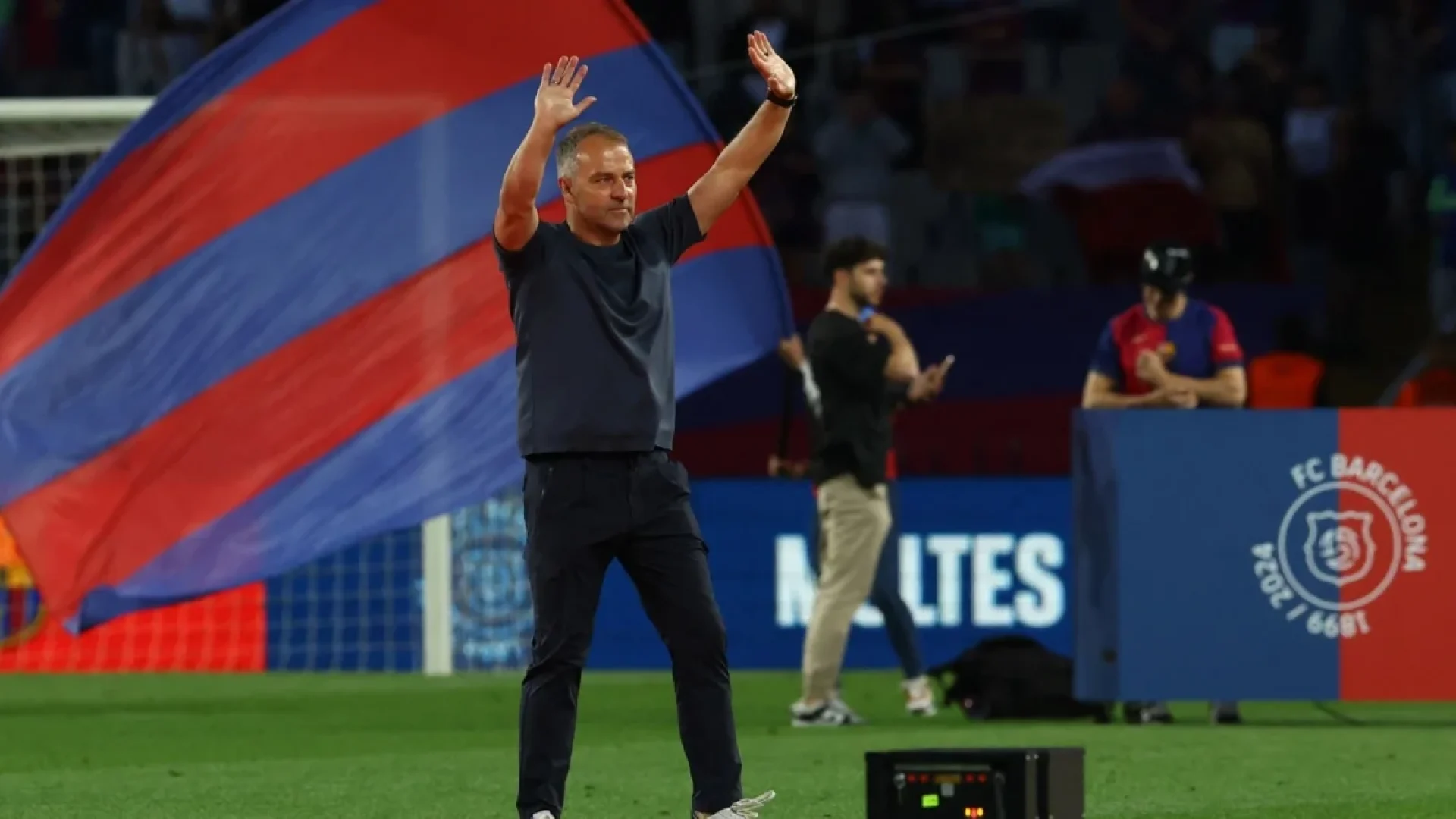 Barcelona confirma Hansi Flick como técnico até 2028