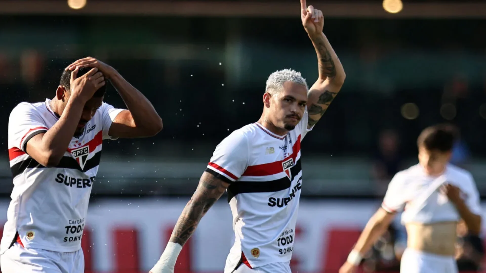 Confronto direto coloca São Paulo diante de Vasco de Diniz e sob olhares de Ancelotti