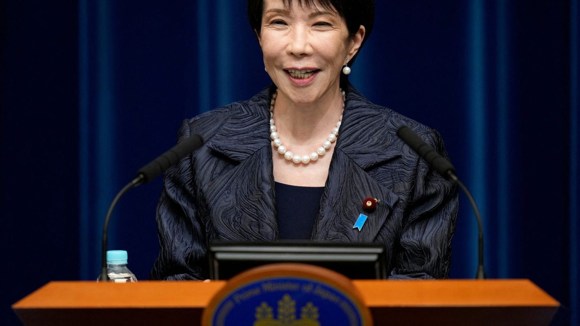 Sanae Takaichi obtém vitória eleitoral histórica no Japão