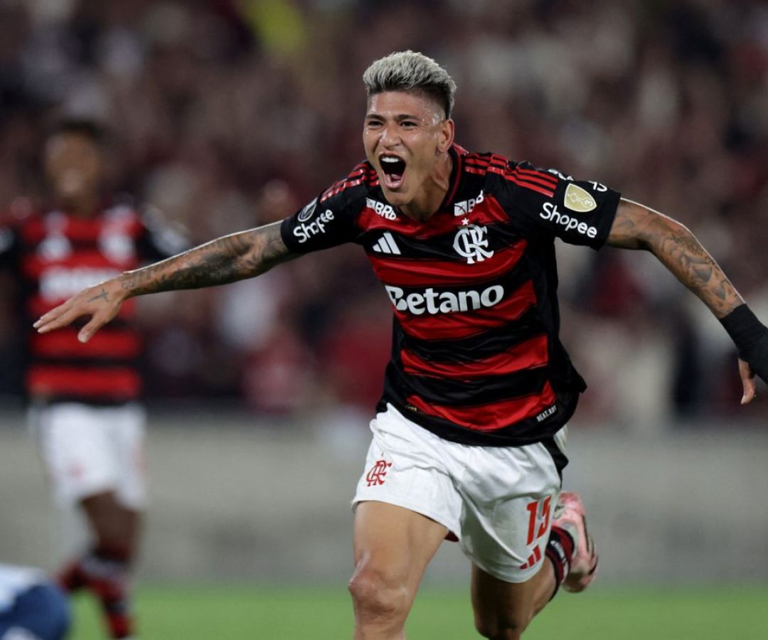 Carrascal decide e Flamengo fica em vantagem na semi da Libertadores