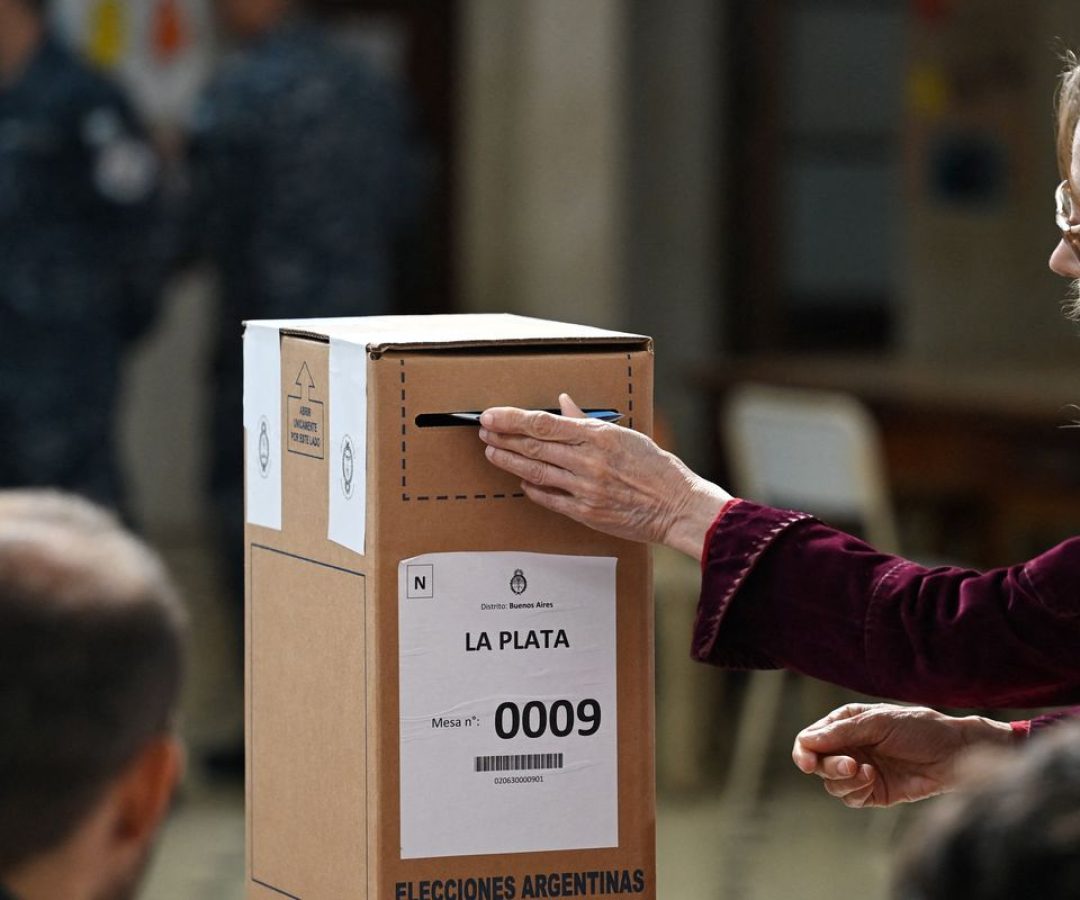 Argentinos vão às urnas para renovar Câmara e Senado