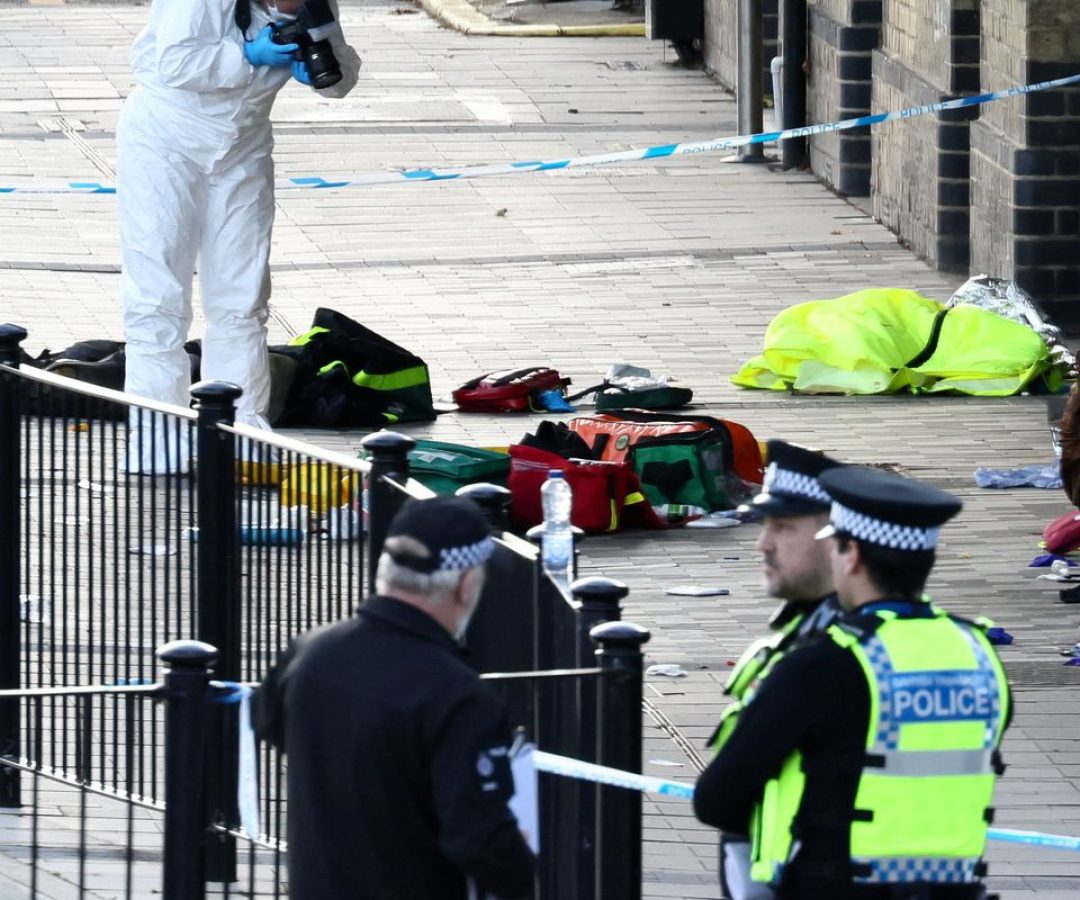 Ataque a trem em Cambridge deixa nove pessoas em estado grave