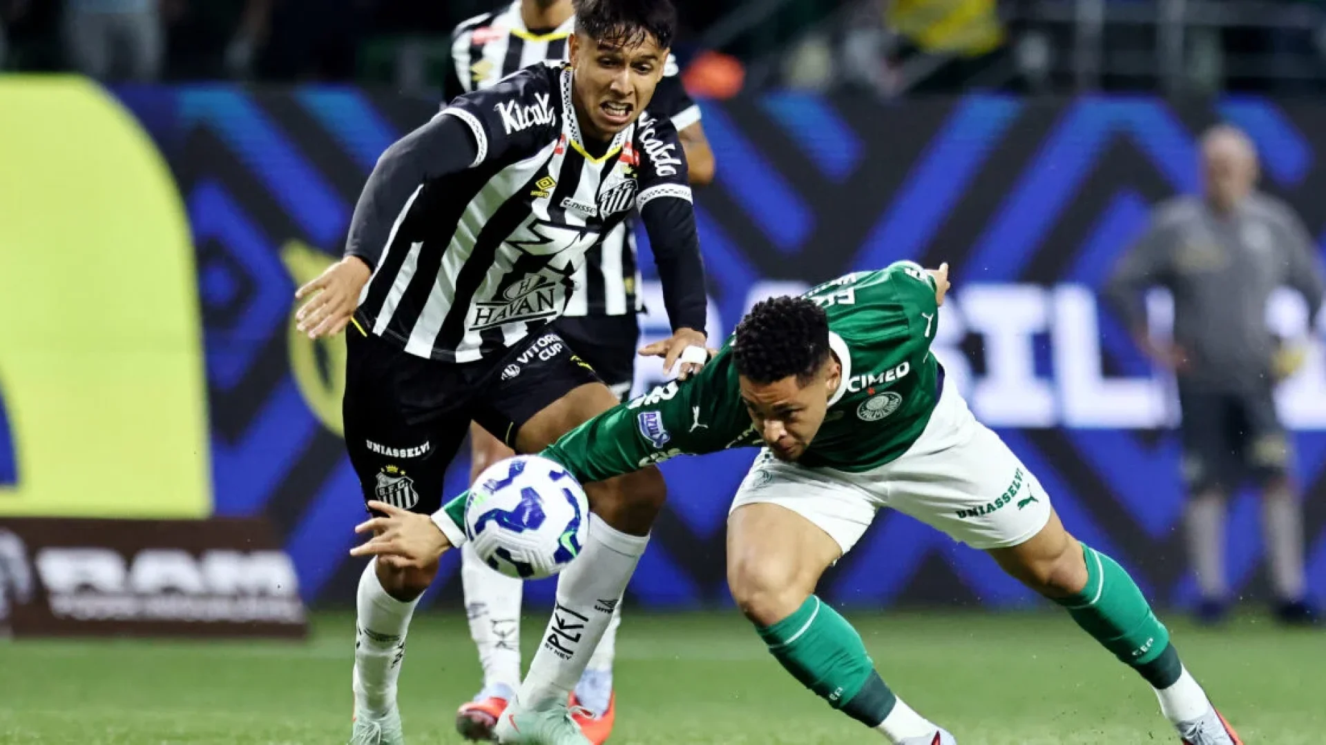 Dois duelos adiados serão disputados no sábado de Brasileirão 2025; onde assistir