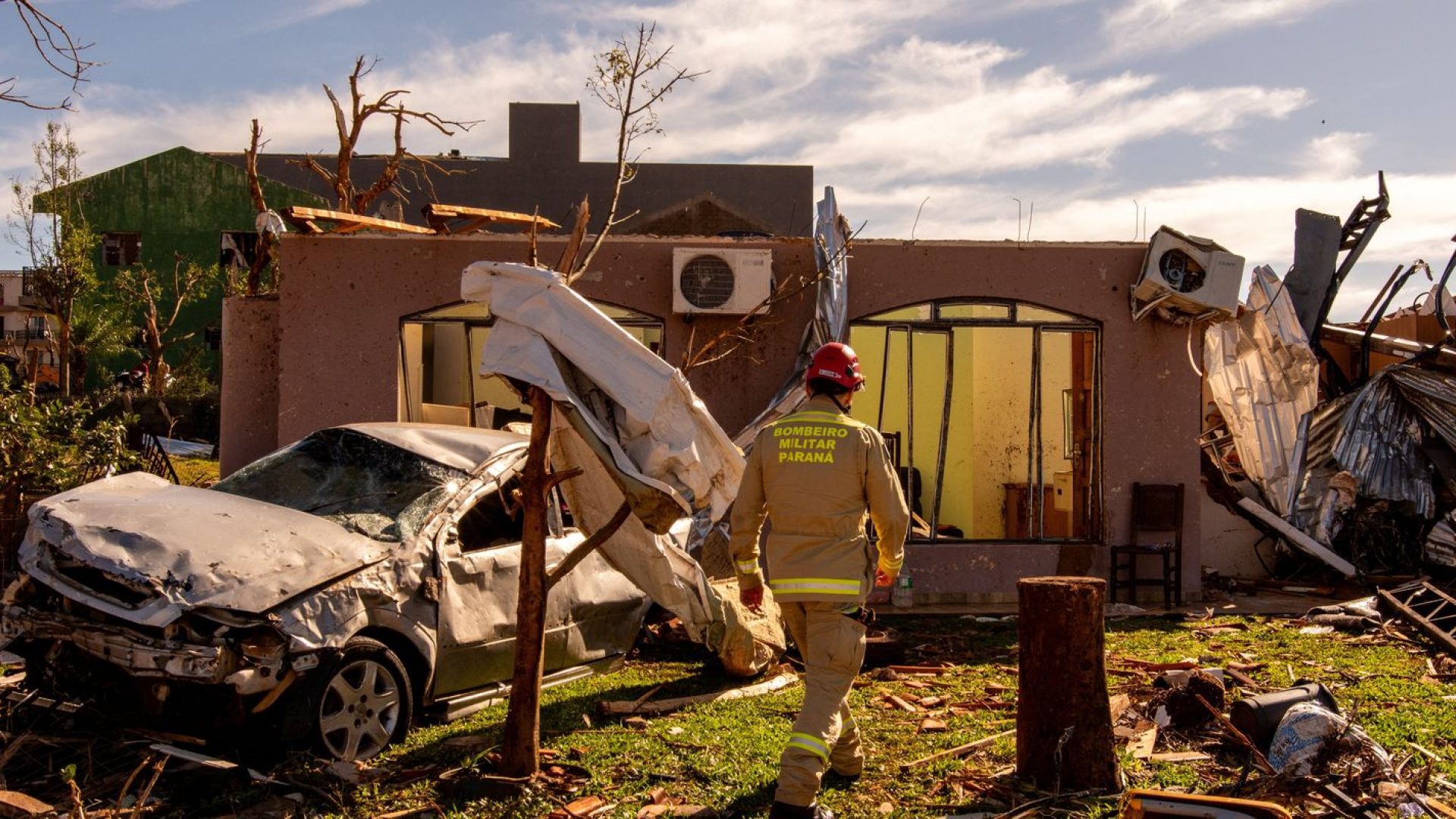 Tornados simultâneos no Sul surpreenderam meteorologistas