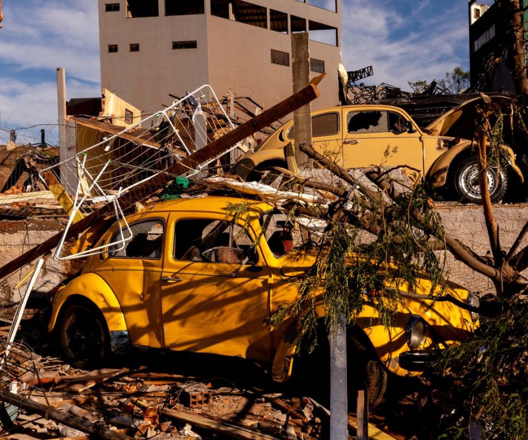 Grupo vai acompanhar ações em áreas atingidas por tornado no Paraná