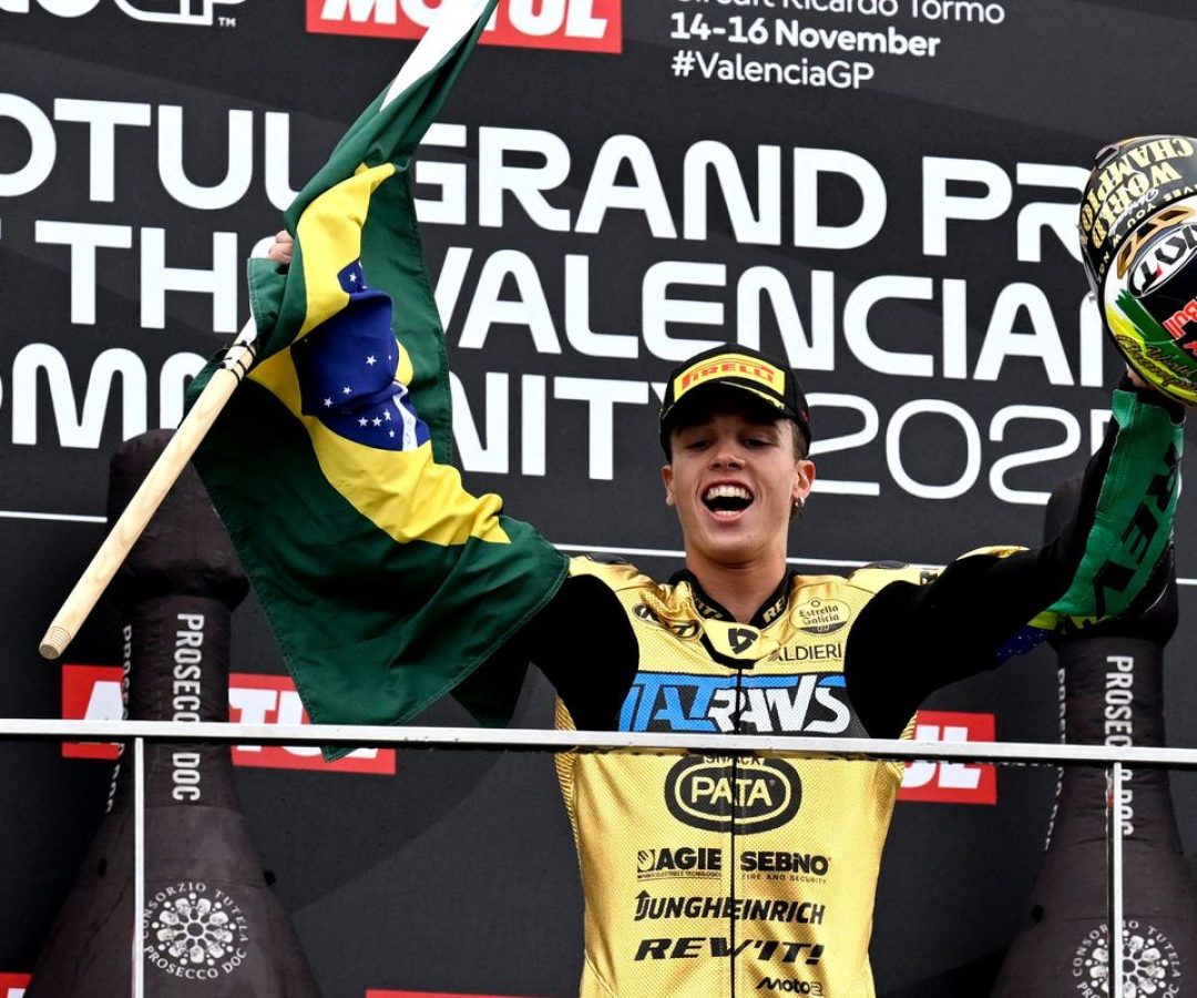 Diogo Moreira conquista Campeonato Mundial de Moto2